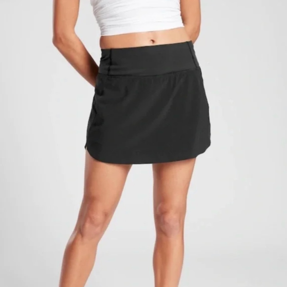 Athleta Run WIth It Skort Black Skirt NWOT